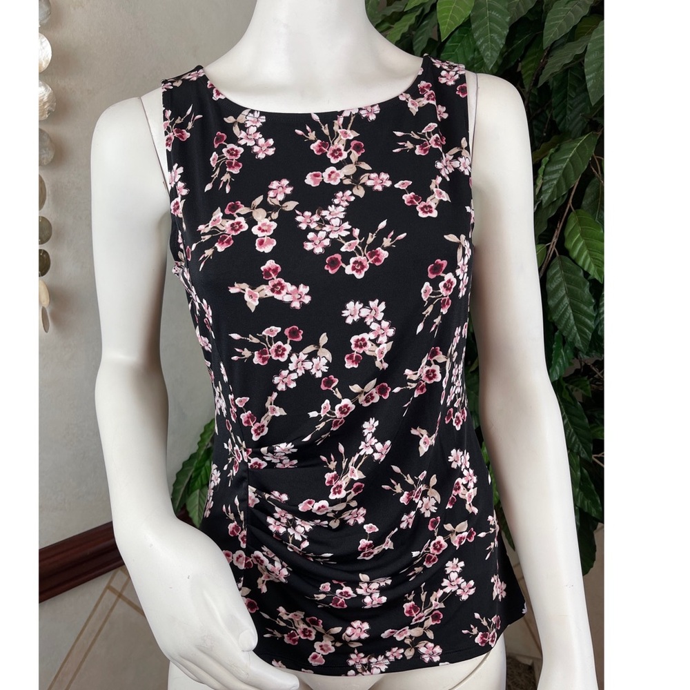 WHBM FLORAL SIDE RUCHED SLEEVELESS TOP